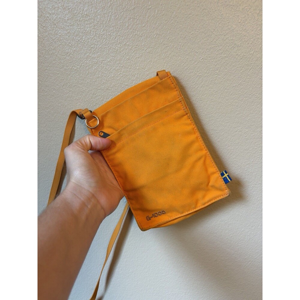 FJALLRAVEN G-1000 Canvas Greenland Pocket Crossbody Shoulder Bag 7x5 Yellow - Picture 8 of 8